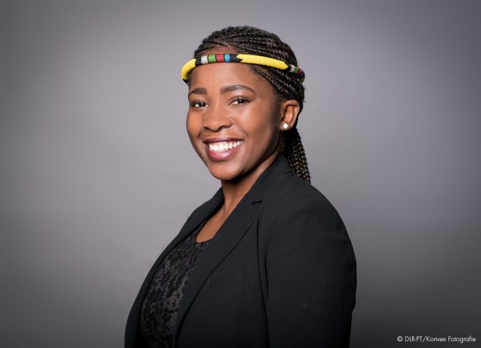 Pheladi Venda Tlhatlha Pheladi Venda Tlhatlha