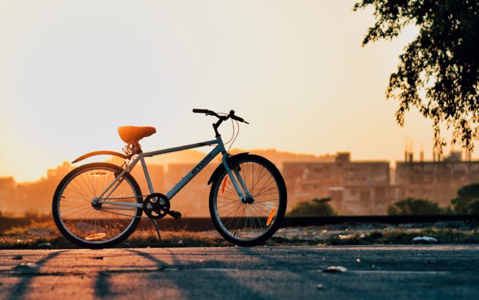vishal-banik-azBC7FSD8t8-unsplash bicycle