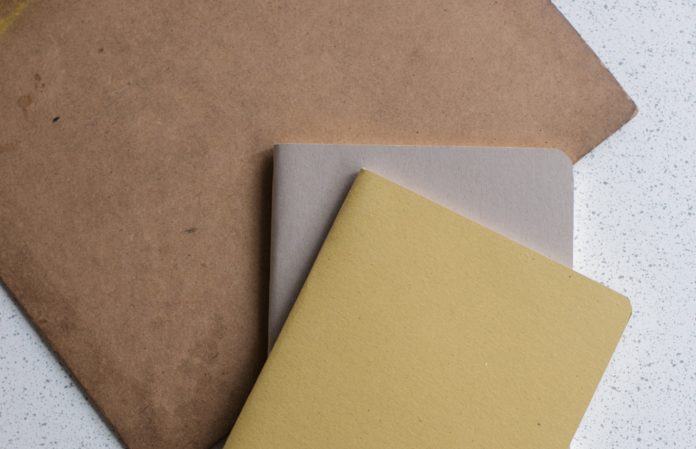 laika-notebooks-pONH9yZ-wXg-unsplash