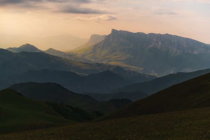 pexels-photo-10226222 scenic view of drakensberg mountain ranges